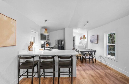 Dunsmuir Cabina | Modern Cabin (Banyan)