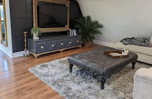 Bellevue Cabina | Modern Cabin Close to Downtown