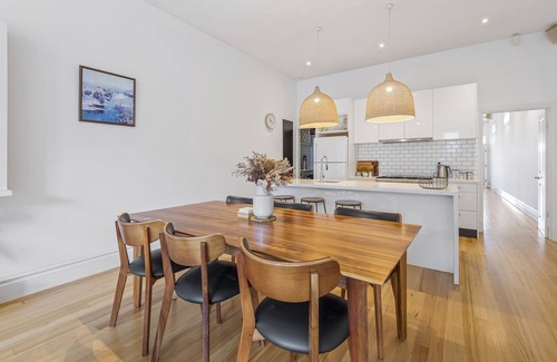 Kensington Casa | Modern Charm Meets Inner Convenience