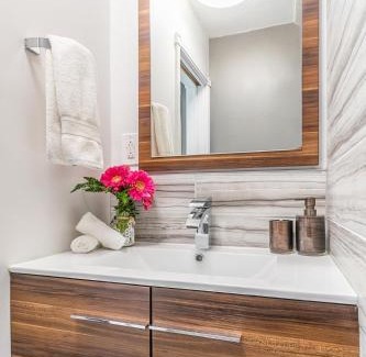 Parkdale Apartamento | Modern City Suite with Rooftop Patios