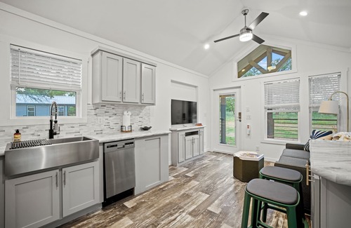 Fredericksburg Cabina | Modern Classic Cabin at the SKYE Texas Hill Country Resort!