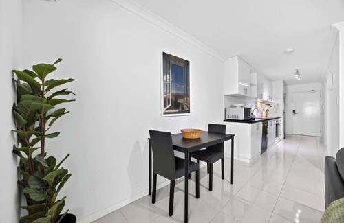Rockingham Apartamento | Modern Coastal Escape in the Heart of Rockingham