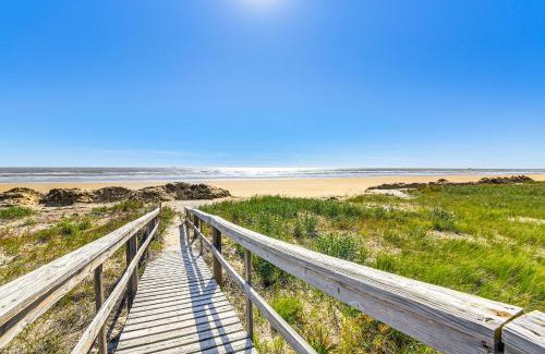Surfside Beach Casa | Modern Coastal Farmhouse Walk to Surfside Beach!