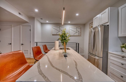 Brightwood Park Apartamento | Modern & Colorful ~ 5 STAR Location