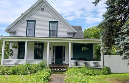 Lancaster Apartamento | Modern Comfort in the North Country