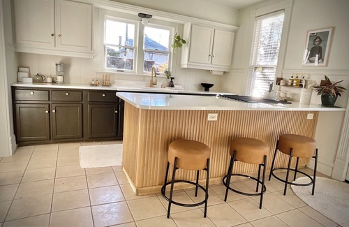 Grand Rapids Apartamento | Modern Comfort in the Heart of Cherry Hill
