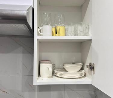 West Edmonton Apartamento | Modern Comfort in West Edmonton