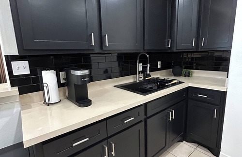 Brownsville Casa | Modern Comfort / Remodeled 3-Bed, 2-Bath Retreat