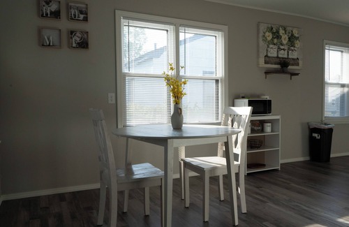 Central Oklahoma City Casa | Modern Comforts/ 7min to Downtown