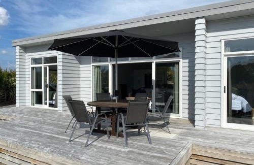 Newstead Casa | Modern & Comfy 2-Bedroom House