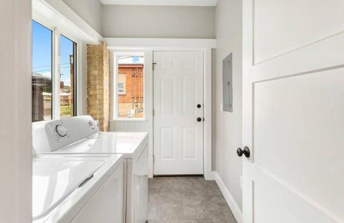 Butte Apartamento | Modern condo in the heart of uptown Butte - Unit A
