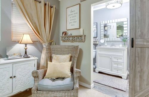 Newcastle Casa | Modern Cottage Charmer/ Outdoor Enthusiast Mecca & One Mile to Folsom Lake