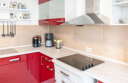 Halberstadt Apartamento | Apartamento moderno y acogedor. Céntrico, con vistas a las populares montañas Spiegelberg.