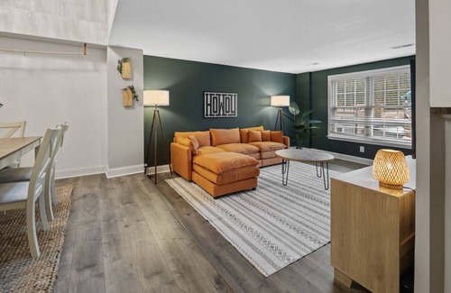 Montgomery Village Casa | Modern & Cozy | Kid Friendly