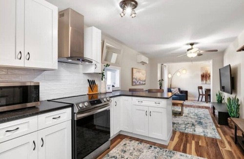 Fletcher Apartamento | Modern & Cozy, Minutes to Airport & WNC Ag Center