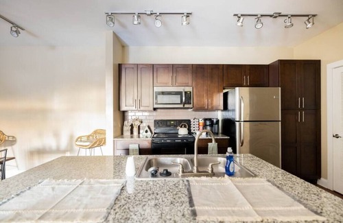 Forest Acres Apartamento | Modern & Cozy2BR Near Ft Jackson
