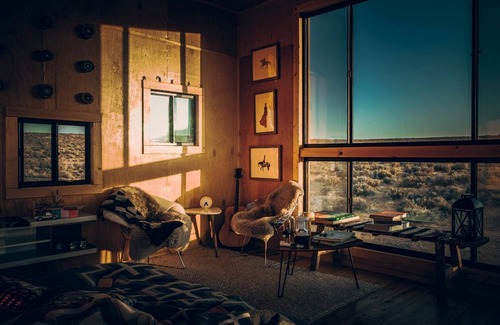 Page Casa | Modern Cubed Cabin Accommodation for a Getaway near the Grand Canyon, Arizona