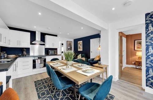 Ascot Apartamento | Modern Deluxe 3 Bedroom Flat