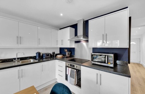 Ascot Apartamento | Modern Deluxe 3 Bedroom Flat