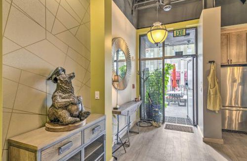 Downtown Anchorage Apartamento | Modern Downtown Apt - Walk to Parks and Cafes!