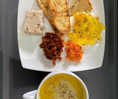 Anuradhapura Cama Y Desayuno | Modern Elegant Lake Side Villa Calm and Cozy Stay Apartment Rooms Anuradhapura City Sri Lanka ZONA