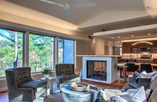 Royal Pines Casa | Modern Escape🌲 Stylish, Wooded Setting + Biltmore Pass | S. Asheville