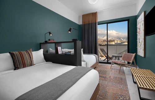 People's Freeway Hotel | Modern evo Comfort, Your Outdoor Adventure Base, Free Parking!