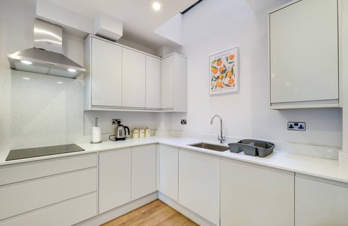 Coulsdon West Casa | Modern Executive 5 Bedroom Home in Purley