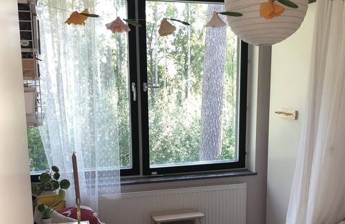 Skondal Villa | Modern Family-friendly House Near Lakes and Forest as Well as Central Stockholm