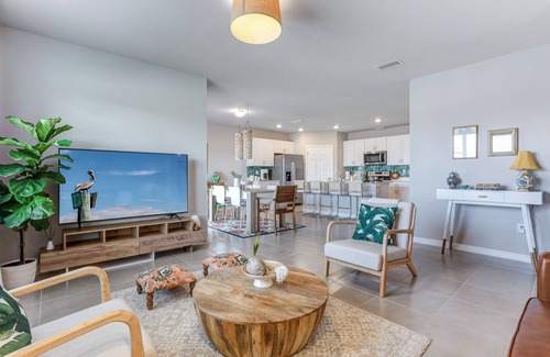 Diplomat Casa | Modern Family Home w/ Patio & Yard in Cape Coral!