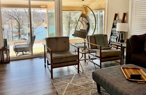 Arrow Point Casa | Modern Family Home w/ View on Table Rock Lake