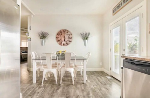 Stetson Hills Casa | Modern Farm House + ATVS, UTVs, and more! Family Friendly!