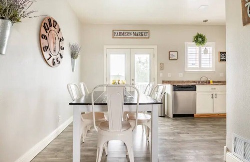 Stetson Hills Casa | Modern Farm House + ATVS, UTVs, and more! Family Friendly!