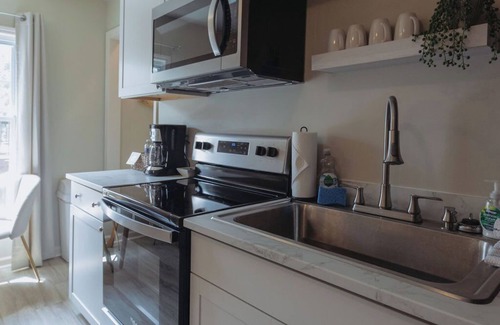 Johnson City Apartamento | Modern Farmhouse Apartment in Johnson City