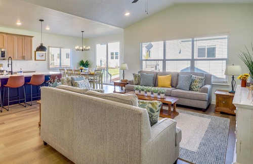 Herriman Casa | Modern Farmhouse in Herriman w/ Mountain Views!