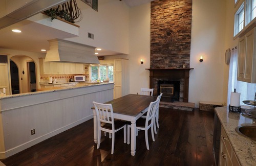 Greendell Casa | Piscina privada, gimnasio, tenis de mesa, rodeado de naturaleza, a 60 minutos de Nueva York.