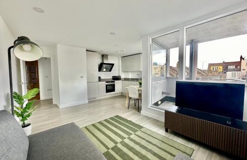 Leigh-on-Sea Apartamento | Modern Flat in Leigh Broadway