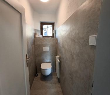 Hoetting Apartamento | Modern Flat in Quaint Residence with Idyllic Garden