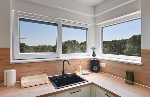 Pjescana Uvala Apartamento | Piso moderno con gran terraza