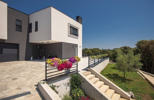 Pjescana Uvala Apartamento | Piso moderno con gran terraza