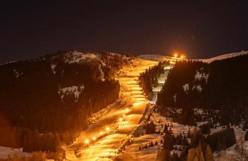 Hafslo Apartamento | Modern Gem by Beautiful Lake Hafslovatnet