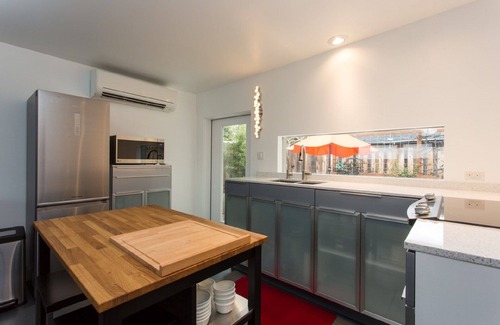North End Casa | Modern Get Away - Retiro de escritores