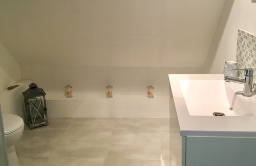 Vesdun Casa | Casa rural moderna situada en el campo francés