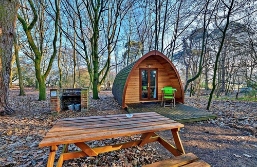 West Stow Casa | Modern Glamping Pods, Pet-friendly, No deposit