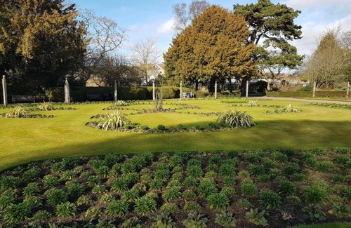 West Stow Casa | Modern Glamping Pods, Pet-friendly, No deposit