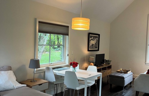 Claxton Community Casa | Moderna casa de huéspedes para dos en las colinas históricas de castaña - Caminar al centro!