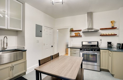 Hastings Apartamento | Modern Hastings-On-Hudson Home Near River!