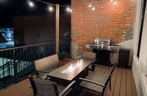 Council Grove Apartamento | Modern, Historic Downtown Loft