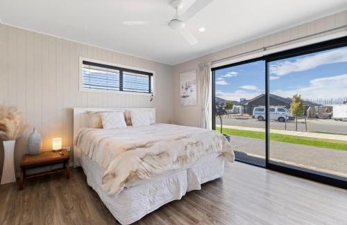 Blenheim Casa | Modern home away from home