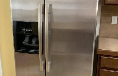 Gonzales Casa | Modern Home & covenant between Baton Rouge and New Orleans close to I-10